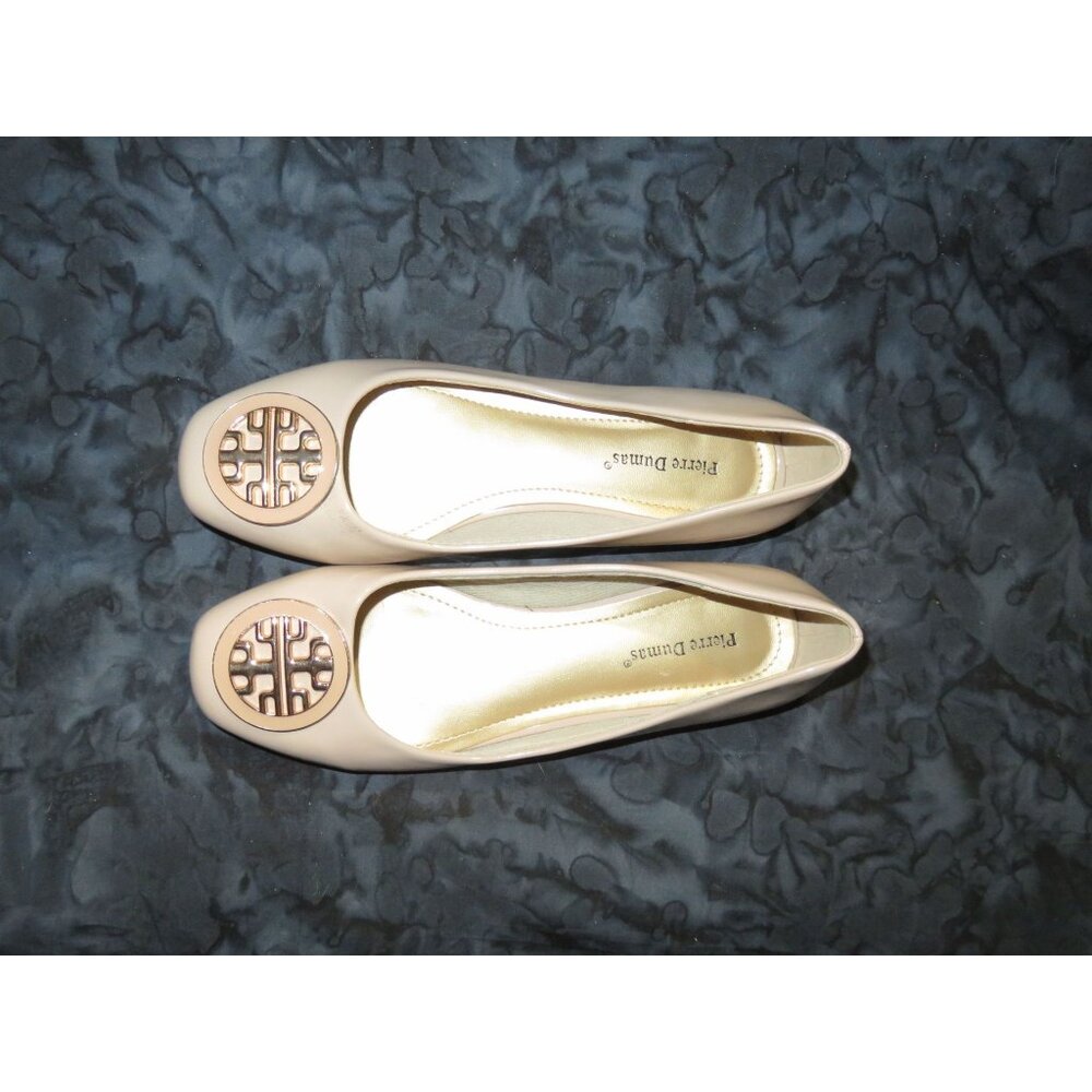 Pierre Dumas Tan Italian Leather Gold Medallion Ballet Flats size 7